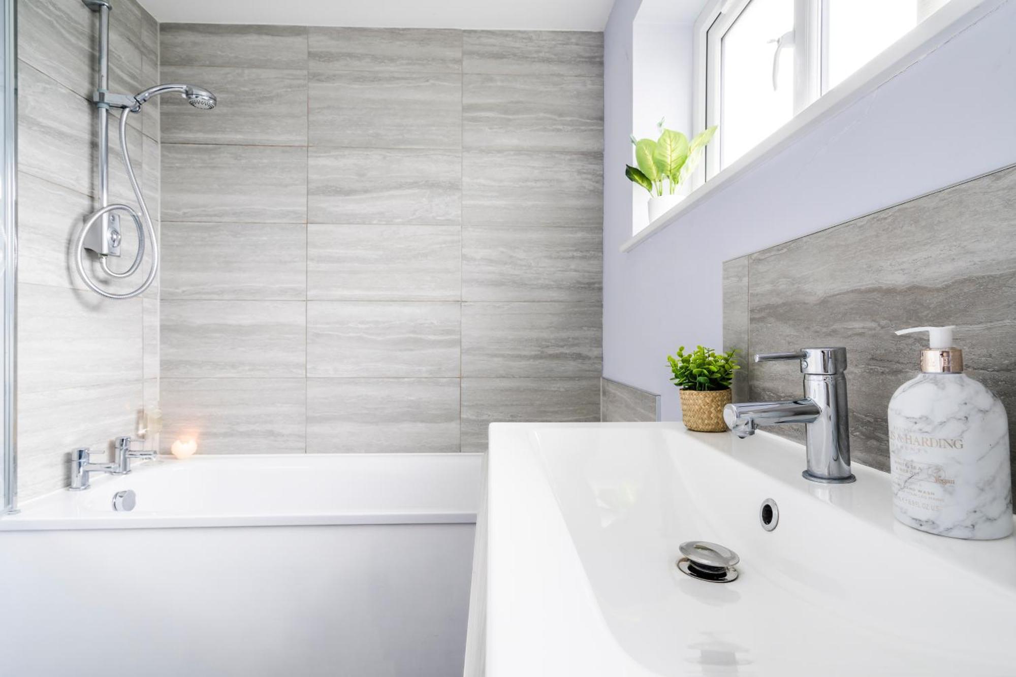 Apartment Simba House - Contractors, Relocators , Families, Wi-fi, Free Parking Hemel Hempstead