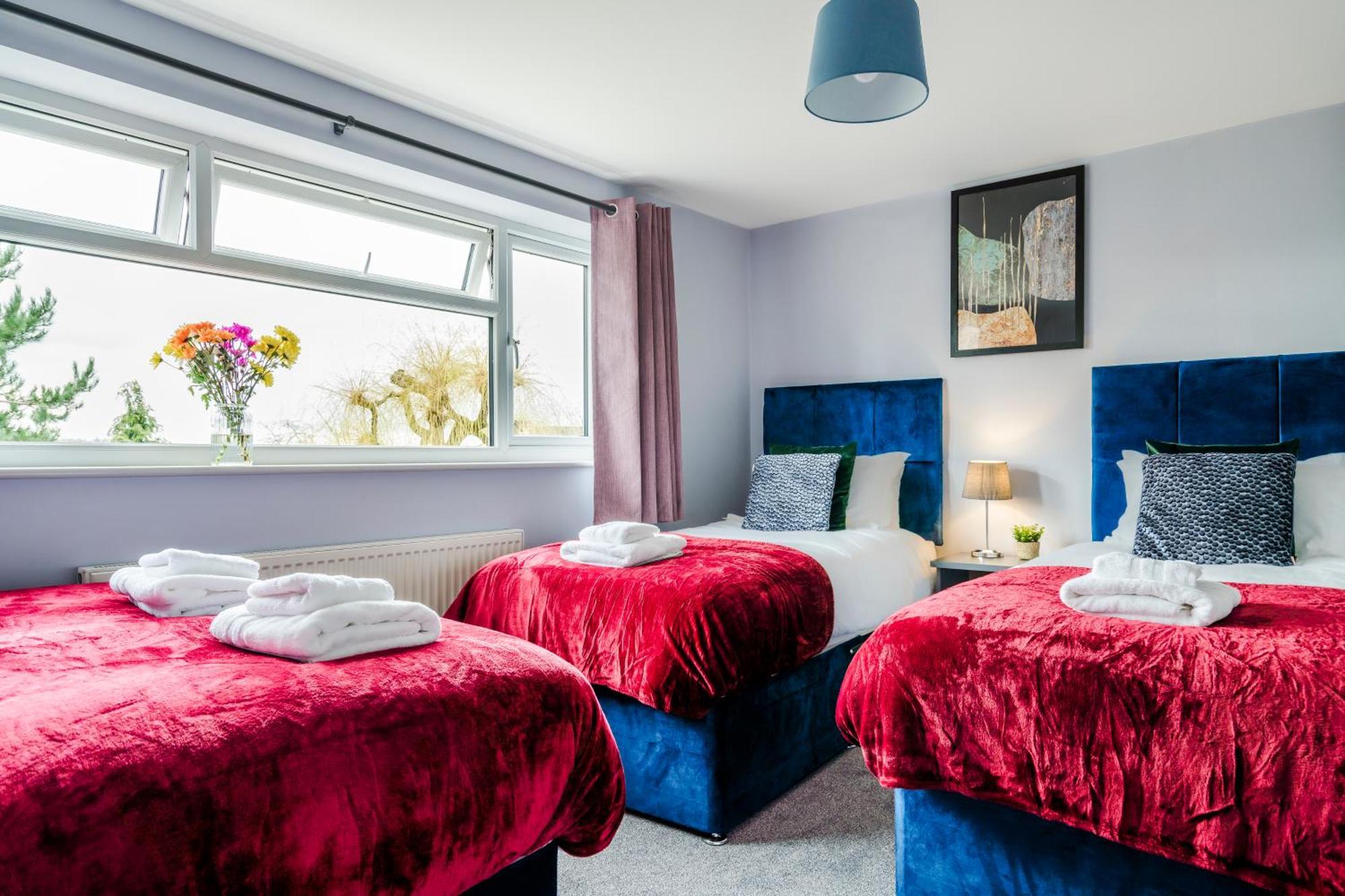 Simba House - Contractors, Relocators , Families, Wi-fi, Free Parking Apartment Hemel Hempstead