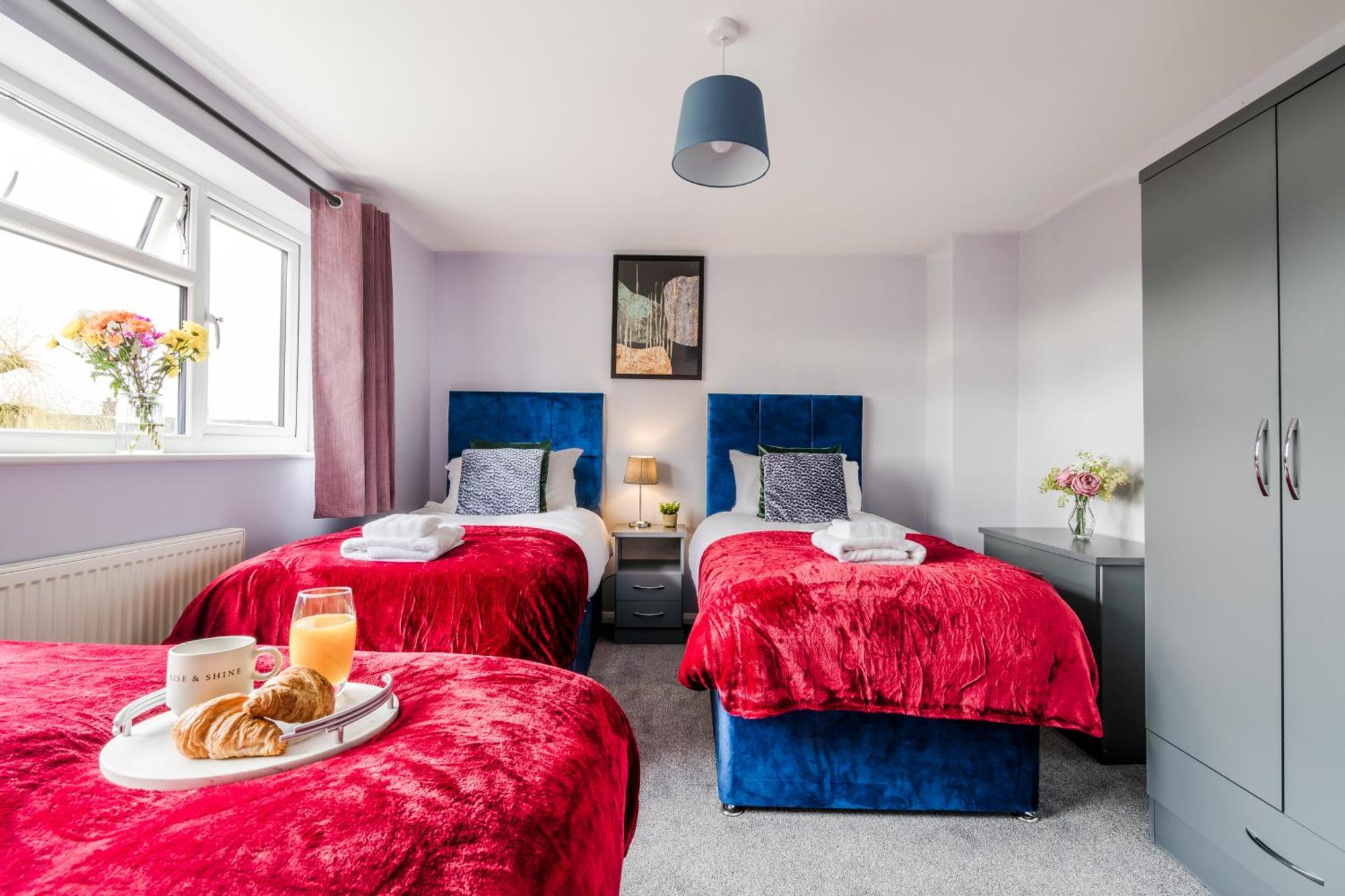 Simba House - Contractors, Relocators , Families, Wi-fi, Free Parking Apartment Hemel Hempstead