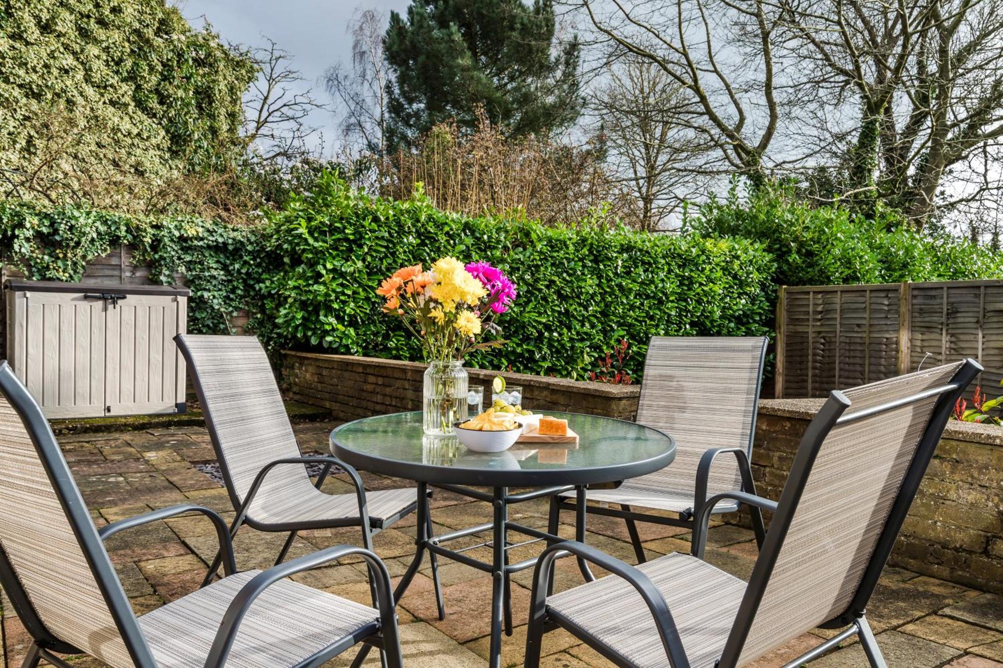 Apartment Simba House - Contractors, Relocators , Families, Wi-fi, Free Parking Hemel Hempstead